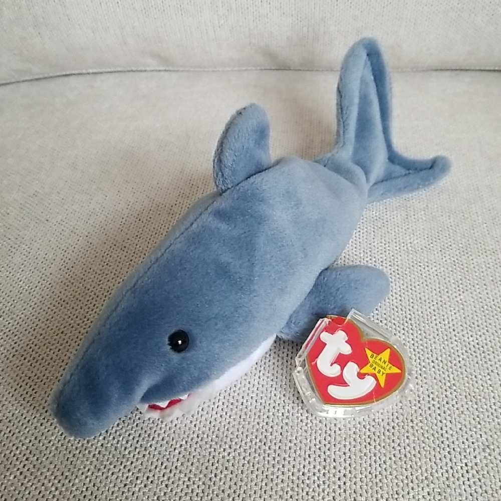 Ty Beanie Baby Crunch the Shark collectible Plush